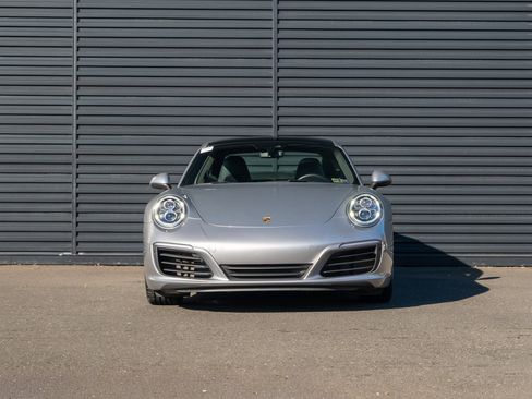 Certified 2019 Porsche 911 Carrera S image 11