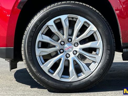 Certified 2022 GMC Yukon Denali image 32