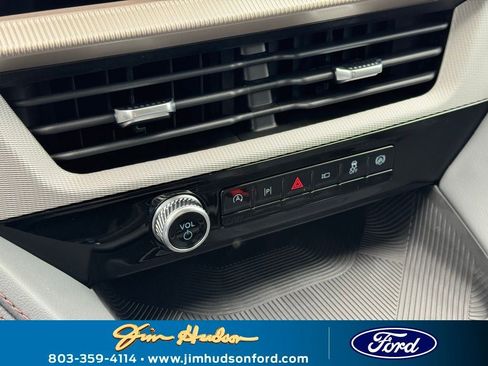 New 2026 Ford Explorer Active w/ Active Comfort Package image 30