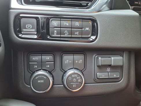 New 2026 GMC Yukon Elevation w/ Elevation Premium Package image 10