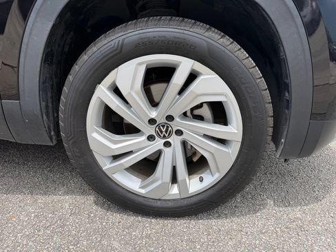 Used 2021 Volkswagen Atlas Cross Sport SEL w/ Cross Sport MDO Package AWD/4WD image 6