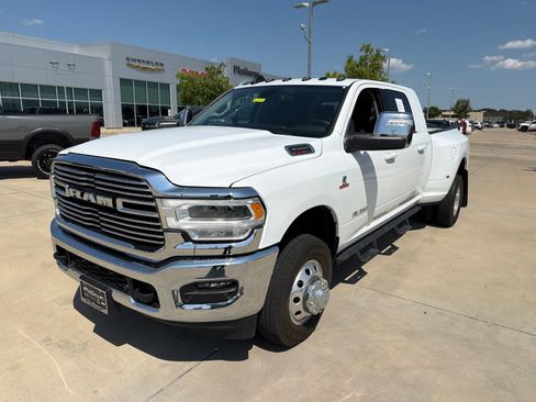 Used 2024 RAM 3500 Laramie w/ Chrome Bumper Package AWD/4WD image 9