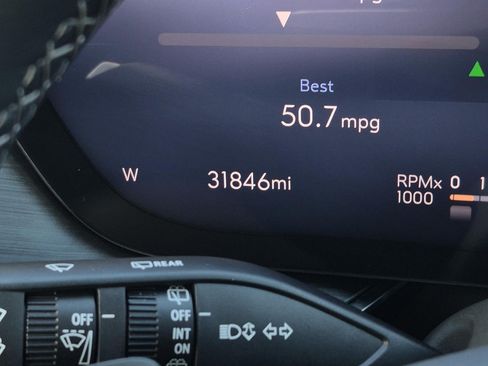 Certified 2024 Buick Envision Preferred AWD/4WD image 21