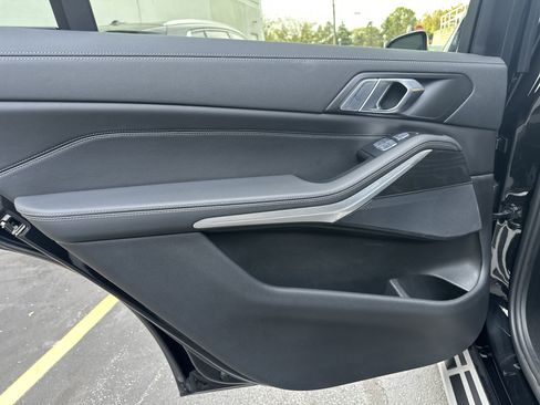 Certified 2022 BMW X7 xDrive40i w/ Executive Package image 20