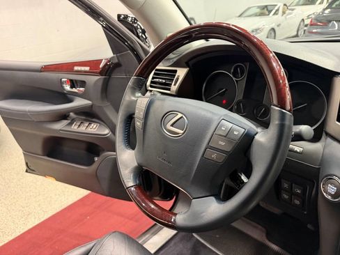 Used 2014 Lexus LX 570 4WD image 52
