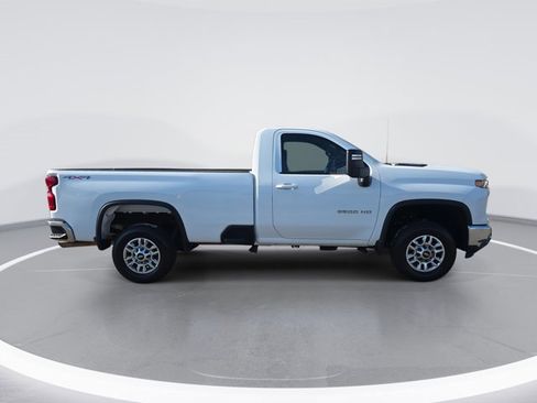 Used 2024 Chevrolet Silverado 2500 LT image 6