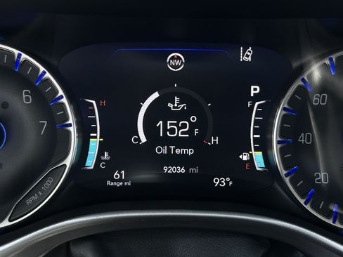 Used 2022 Chrysler Pacifica Touring-L FWD image 28