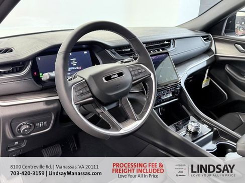 New 2025 Jeep Grand Cherokee L Limited w/ Luxury Tech Group II image 20