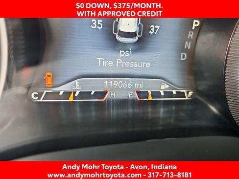 Used 2020 Jeep Cherokee Trailhawk w/ Cold Weather Group AWD/4WD image 18