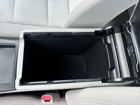 Used 2017 Toyota Camry LE image 25