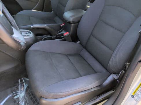 Used 2014 Chevrolet Cruze LT FWD image 14