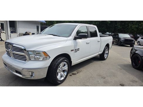 Used 2019 RAM 1500 Big Horn AWD/4WD image 5