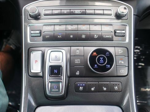 Used 2022 Hyundai Santa Fe Limited AWD/4WD image 20