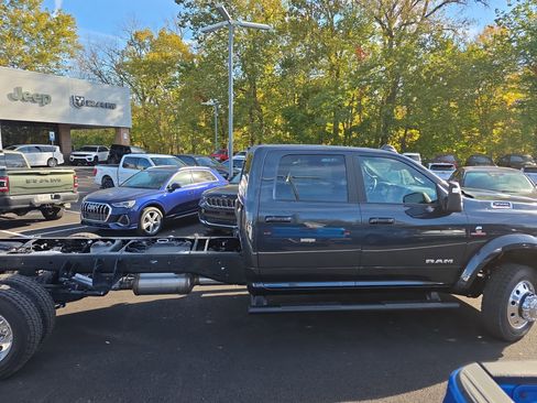 New 2026 RAM 5500 Laramie w/ Laramie Trim Package image 23
