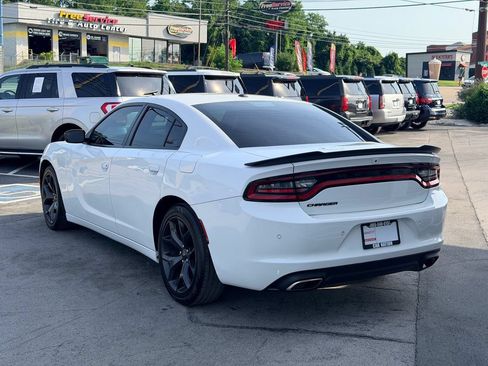 Used 2020 Dodge Charger SXT w/ Blacktop Package RWD image 4