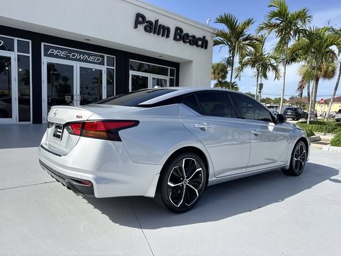Used 2023 Nissan Altima 2.5 SR FWD image 24