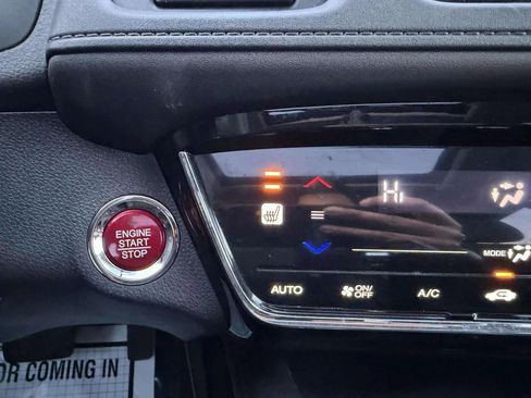 Used 2017 Honda HR-V EX image 32