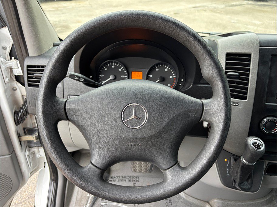 Used 2014 Mercedes-Benz Sprinter 3500 image 20