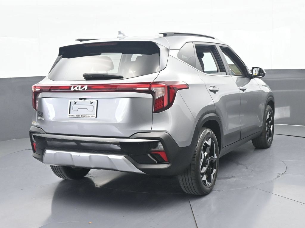 Used 2025 Kia Seltos EX w/ EX Sunroof Package FWD image 5