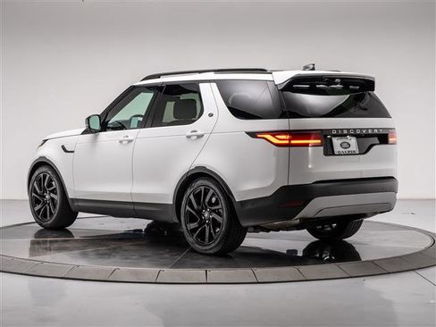 Used 2024 Land Rover Discovery S AWD/4WD image 3