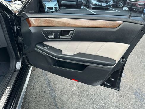 Used 2014 Mercedes-Benz E 63 AMG S-Model image 32