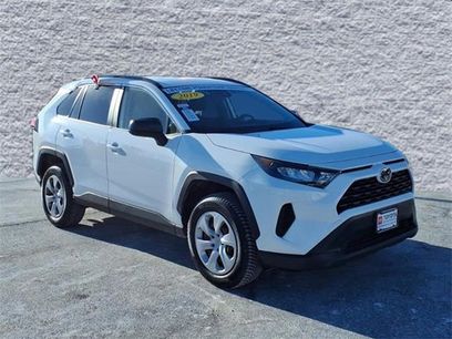 Used 2019 Toyota RAV4 LE