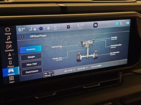 Used 2024 Jeep Gladiator Rubicon w/ Technology Group image 22