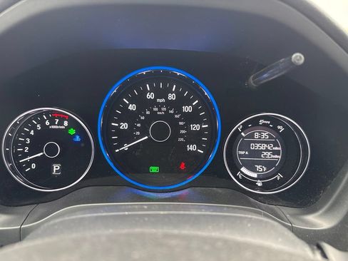 Used 2021 Honda HR-V LX image 26