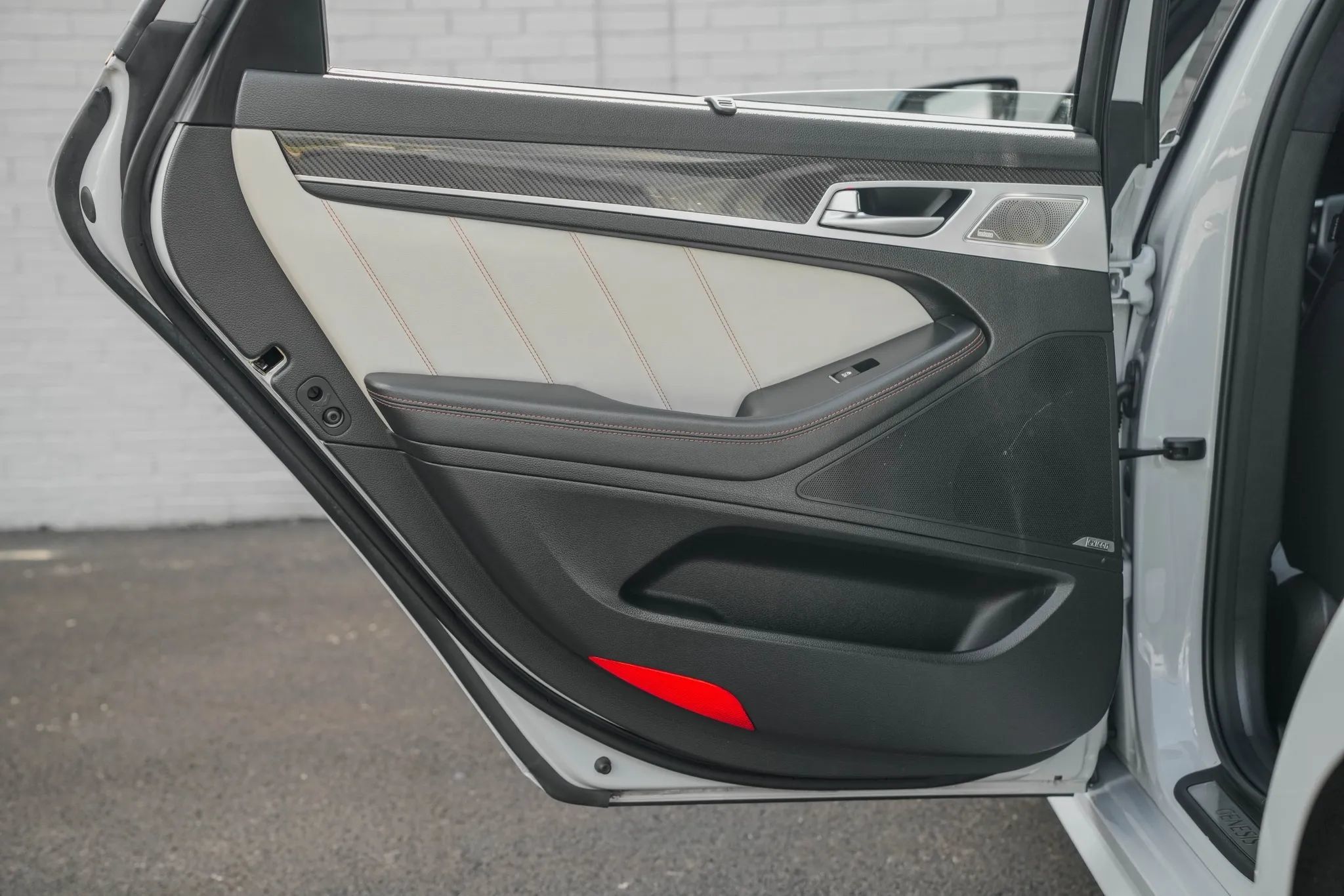 Used 2018 Genesis G80 3.3T Sport AWD/4WD image 32
