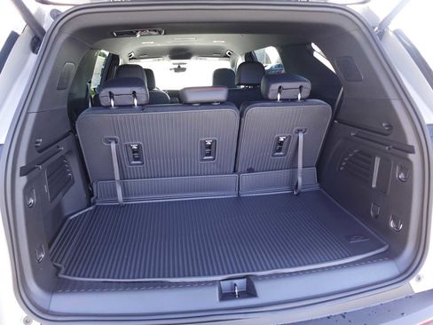 New 2026 Chevrolet Traverse Z71 w/ Driver Confidence Package AWD/4WD image 24