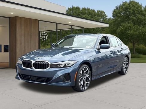 New 2026 BMW 330i Sedan w/ Convenience Package RWD image 2