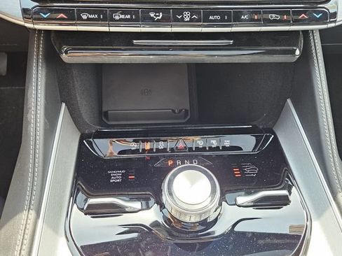 New 2025 Jeep Wagoneer Series II w/ Convenience Group I AWD/4WD image 20