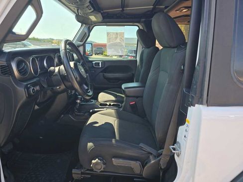Used 2018 Jeep Wrangler Sport AWD/4WD image 10