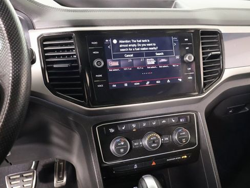 Used 2021 Volkswagen Atlas SEL R-Line image 5