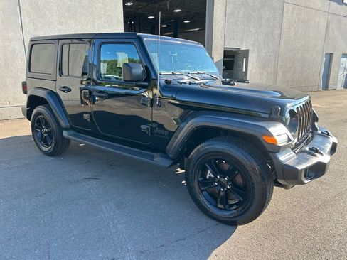 Used 2023 Jeep Wrangler Unlimited Sport AWD/4WD image 9