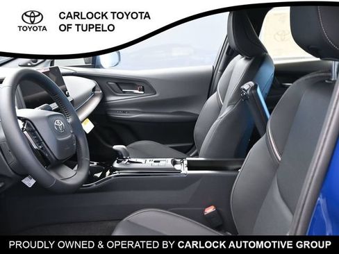 Used 2024 Toyota Prius Limited w/ Limited Premium Package FWD image 11