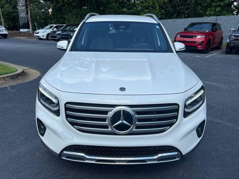 Used 2024 Mercedes-Benz GLB 250 image 2