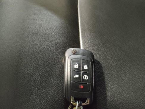Used 2014 Chevrolet Volt Premium w/ Premium Trim Package FWD image 32