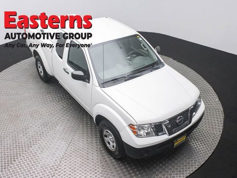 Used 2017 Nissan Frontier S image 3