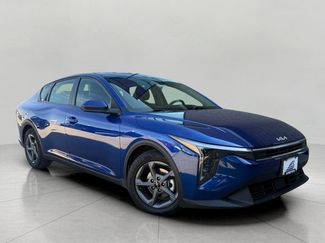 Used 2025 Kia K4 FWD video 1