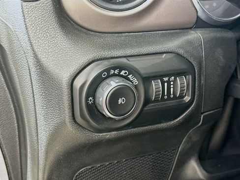 Used 2021 Jeep Wrangler Unlimited Sport image 12