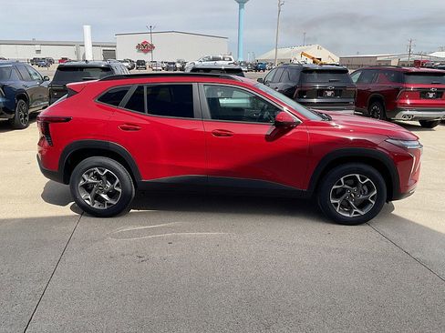 New 2026 Chevrolet Trax LT FWD image 6
