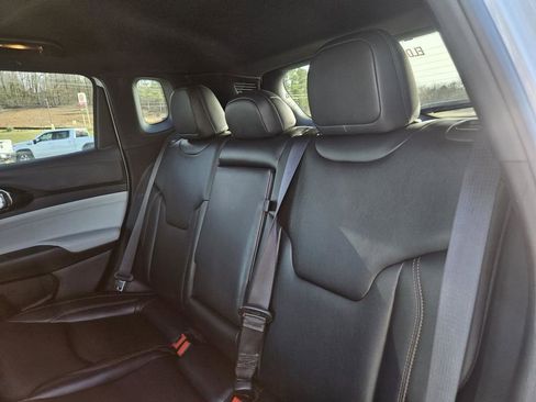 Used 2024 Jeep Compass Limited image 27