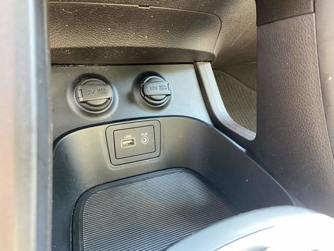 Used 2017 Hyundai Santa Fe Sport AWD/4WD image 23