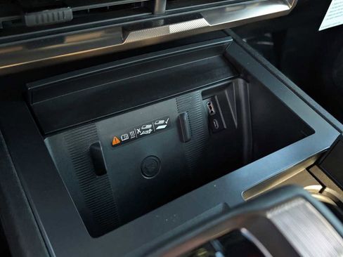 Used 2025 GMC Hummer EV 3X w/ Extreme Off-Road Package image 20