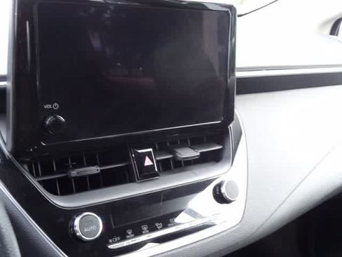 Used 2024 Toyota Corolla LE FWD image 17