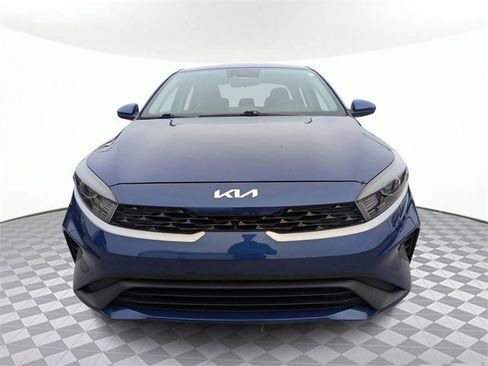 Used 2023 Kia Forte LXS image 7