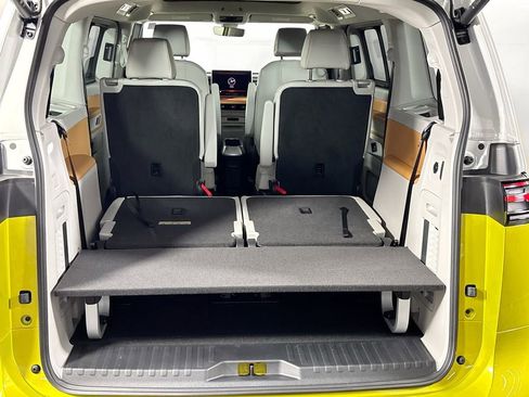 New 2025 Volkswagen ID. Buzz Pro S Plus image 21