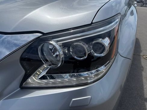 Used 2018 Lexus GX 460 Premium w/ Premium Package AWD/4WD image 9