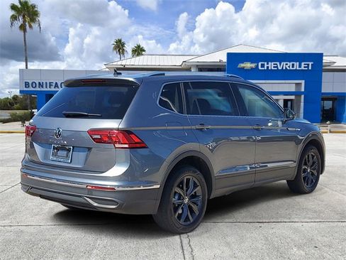 Used 2024 Volkswagen Tiguan SE image 4